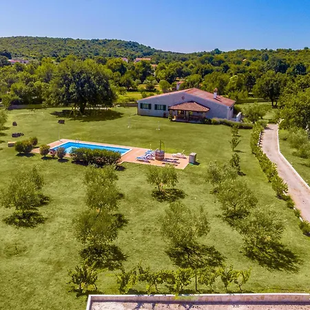 Holiday home Pet Friendly In With Kitchen Rovinj