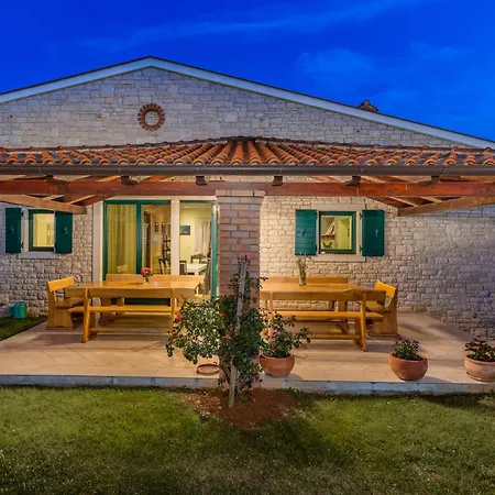 Lovely In With Wifi Feriehus