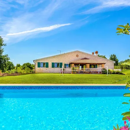 Casa vacanze Pet Friendly In With Kitchen Rovigno