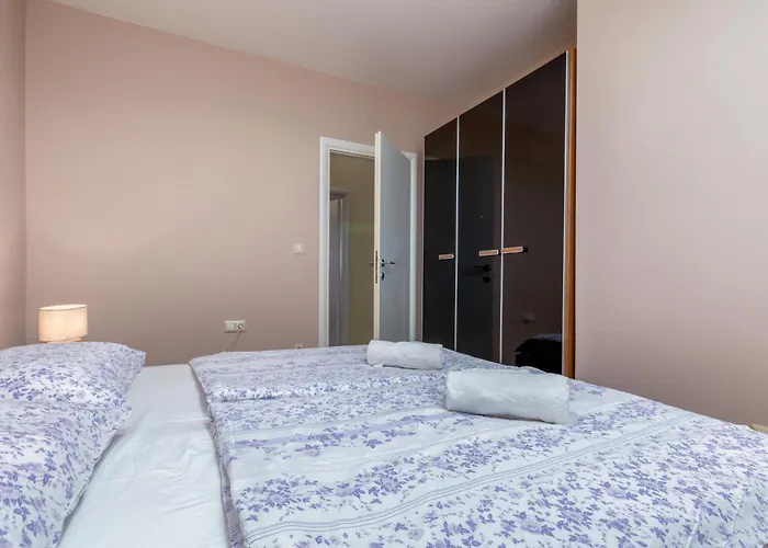 Lovely In With Wifi Feriehus Rovinj